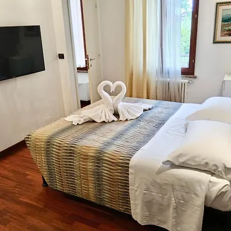 Provenzano Nest アパート